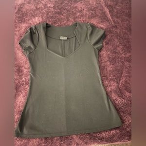 Rocksteady top so cute size medium